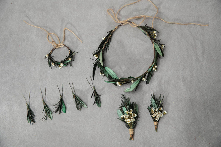Greenery Groom Boutonniere: Olive Leaves, Rosemary, Dried Flowers – handmade floral hair accessory by magaela