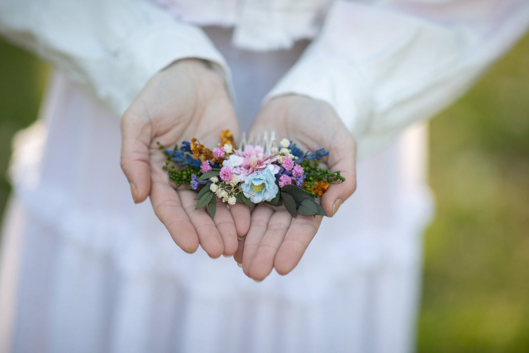 Wildflower Wedding Hair Comb: Handmade Meadow Bridal Hairpiece – handmade floral hair accessory by magaela