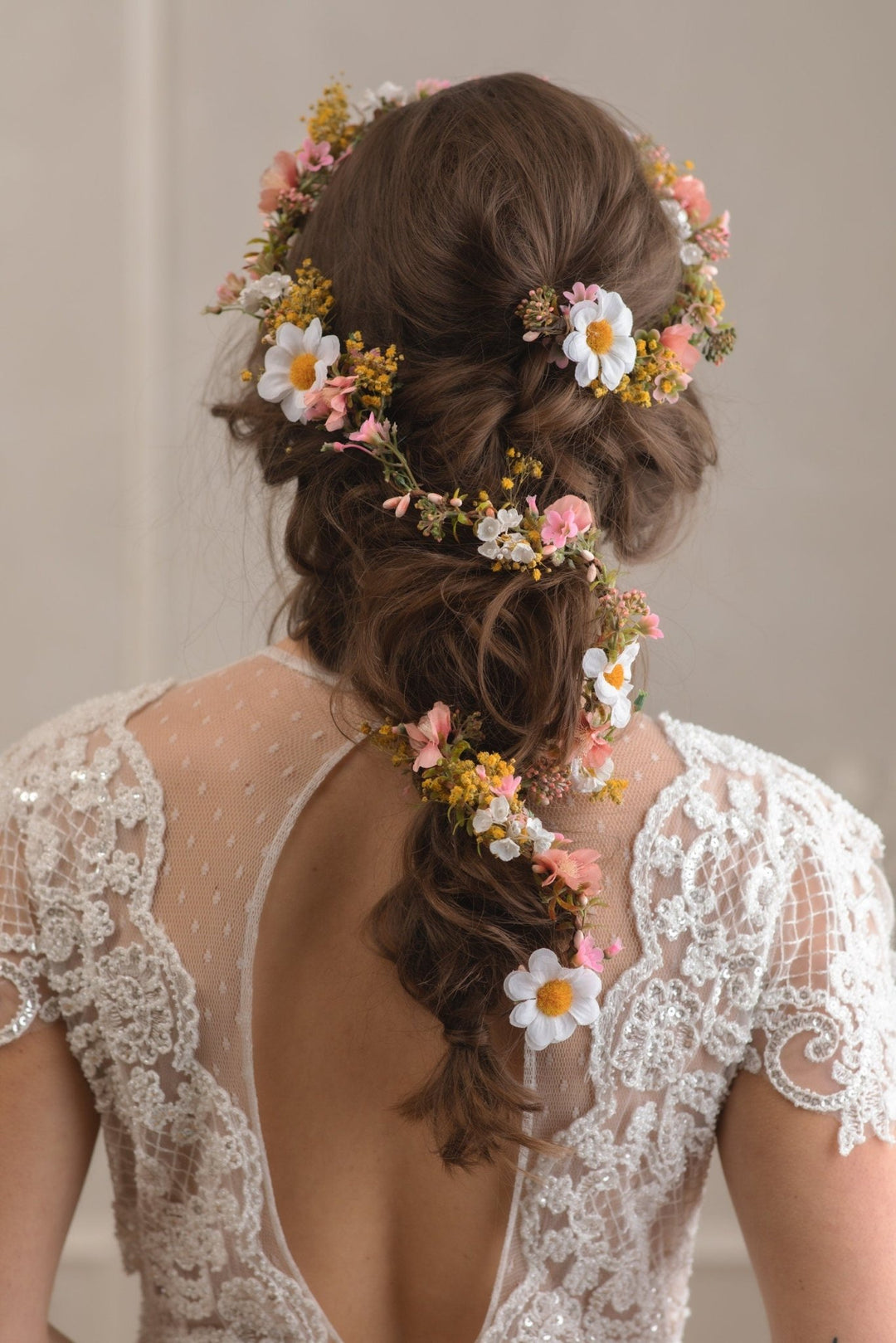 Daisy Wedding Hair Garland: Long Shapeable Bridal Flower Vine – handmade floral hair accessory by magaela