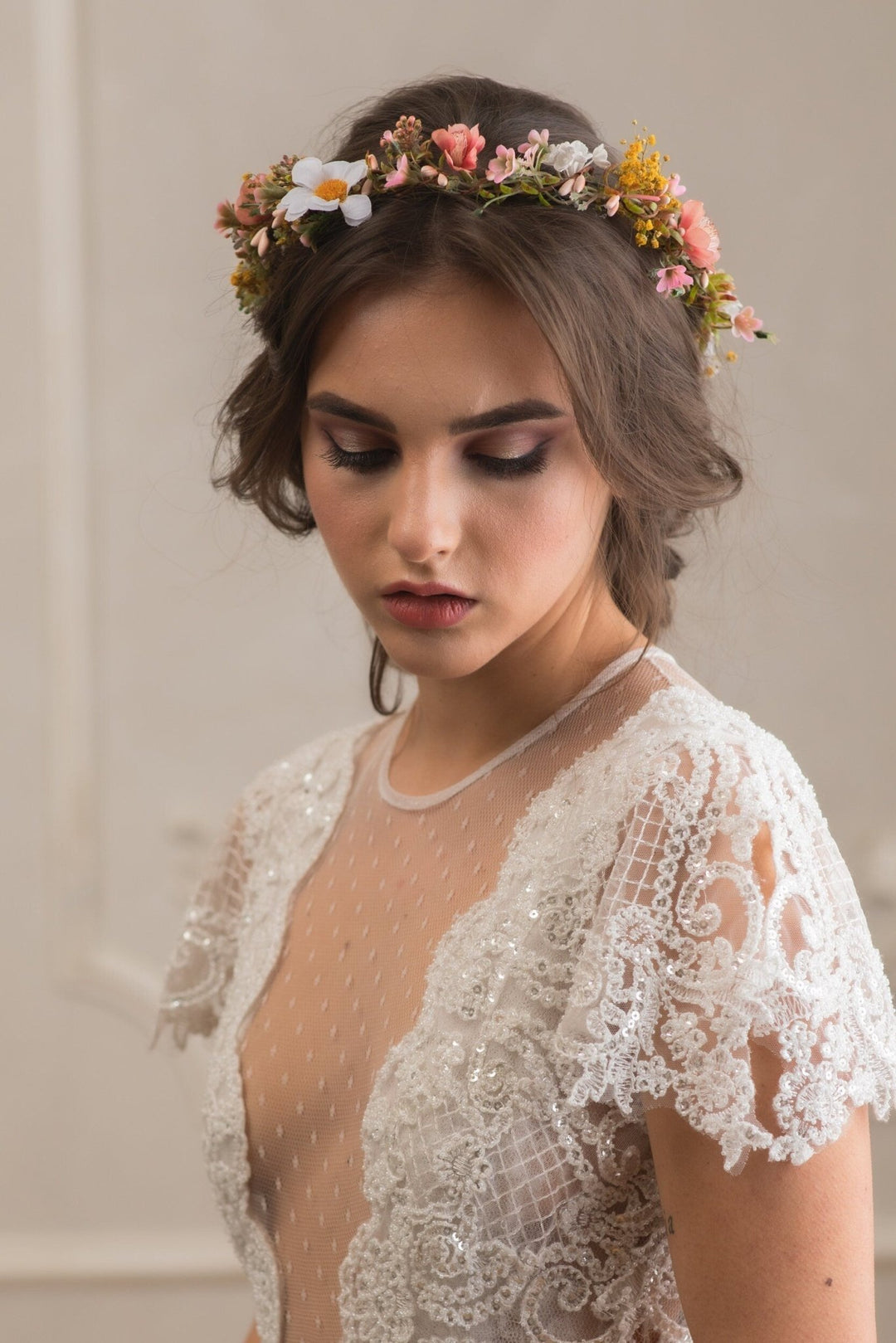 Daisy Wedding Hair Garland: Long Shapeable Bridal Flower Vine – handmade floral hair accessory by magaela