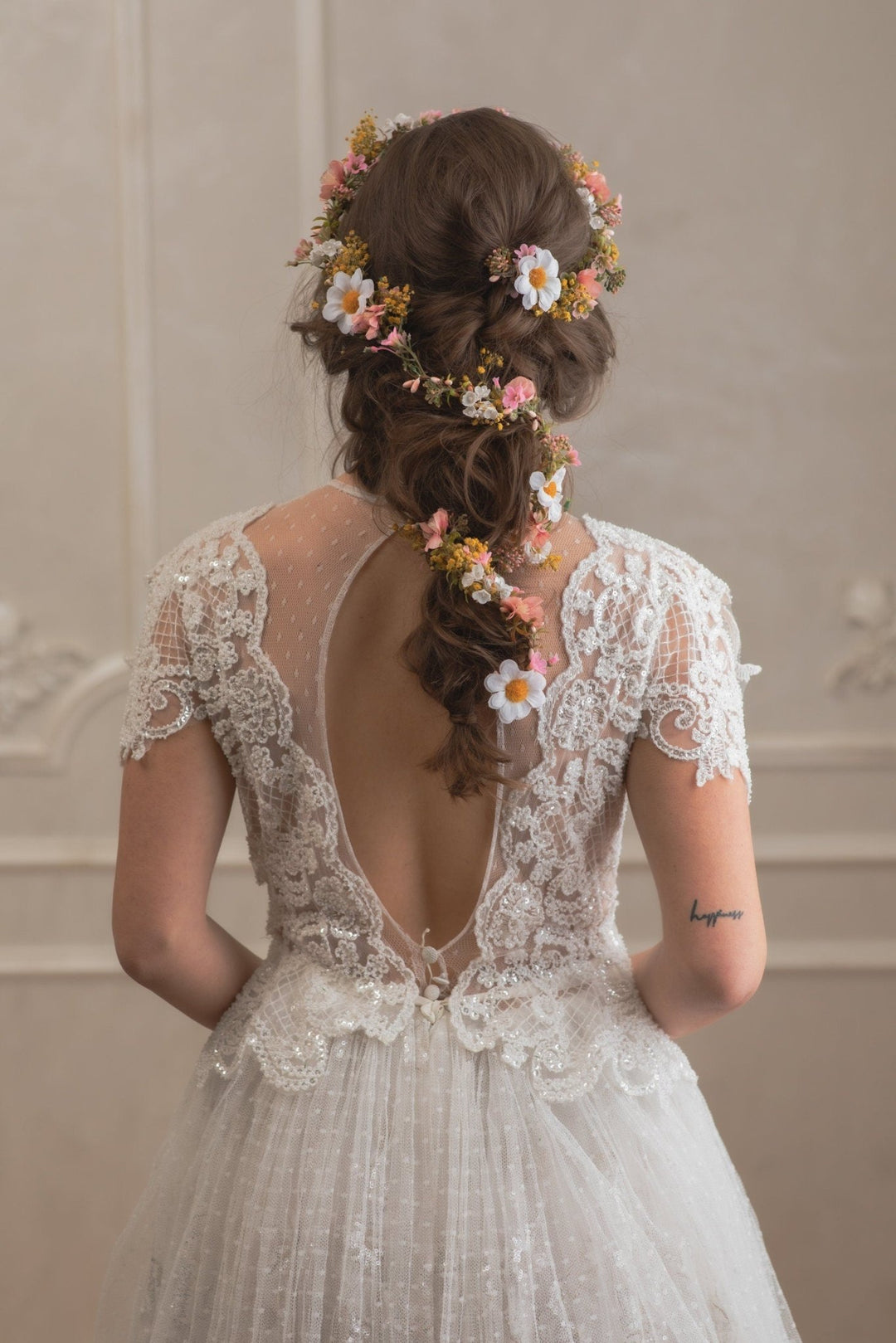 Daisy Wedding Hair Garland: Long Shapeable Bridal Flower Vine – handmade floral hair accessory by magaela