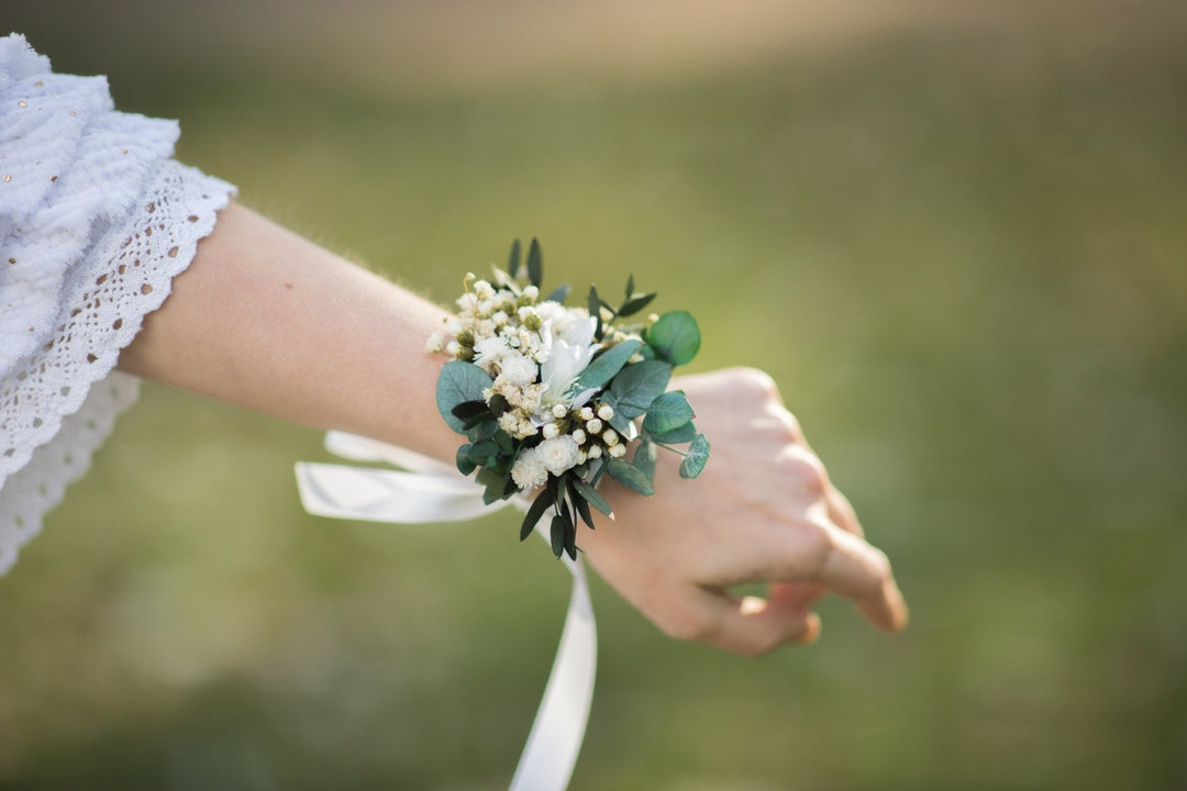 Eucalyptus Bridal Bracelet: Preserved Flower Wedding Jewelry – handmade floral hair accessory by magaela