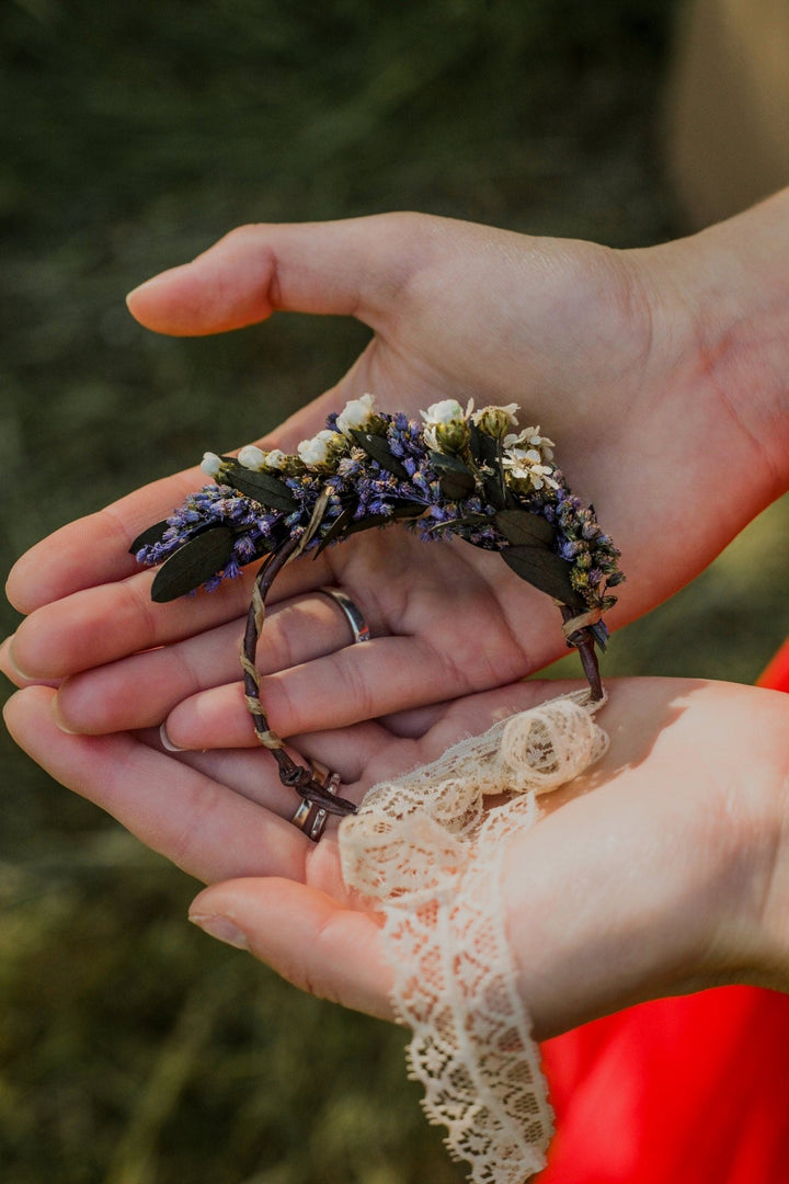 Dried Flower Wrist Corsage: Eucalyptus Wedding Bracelet, Bridesmaid Jewelry – handmade floral hair accessory by magaela