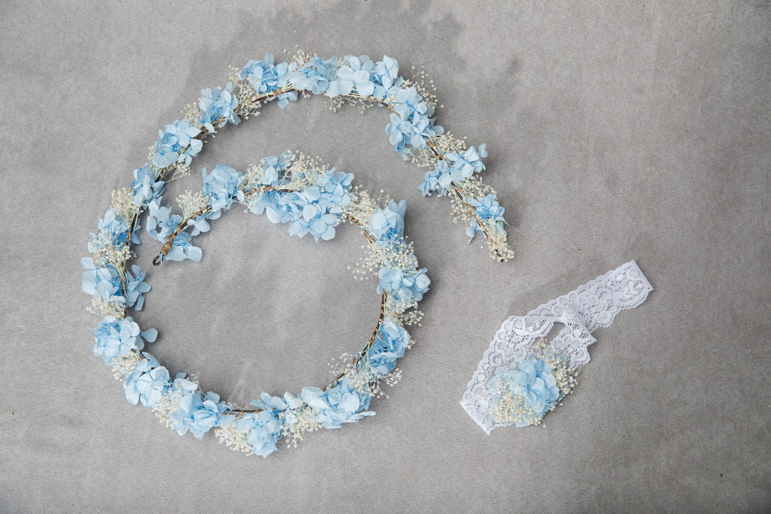 Bridal Garter: Preserved Hydrangea & Gypsophila, Baby Blue Lace – handmade floral hair accessory by magaela