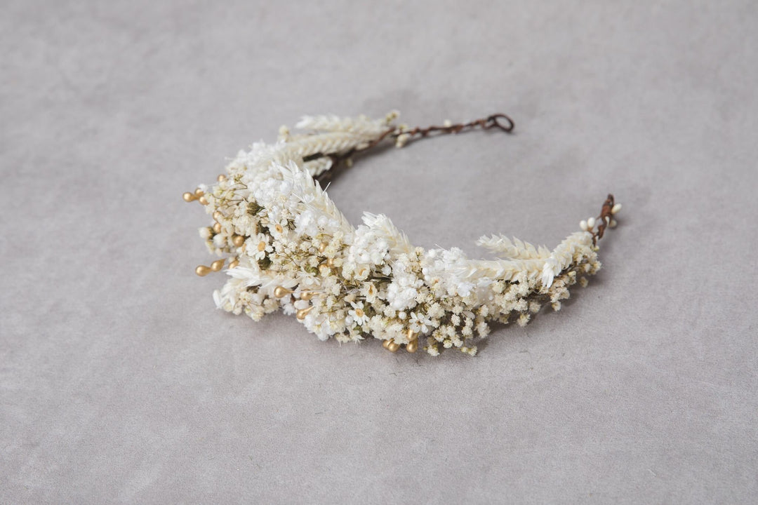 Ivory Dried Flower Hair Crown: Natural Bridal Headpiece – handmade floral hair accessory by magaela