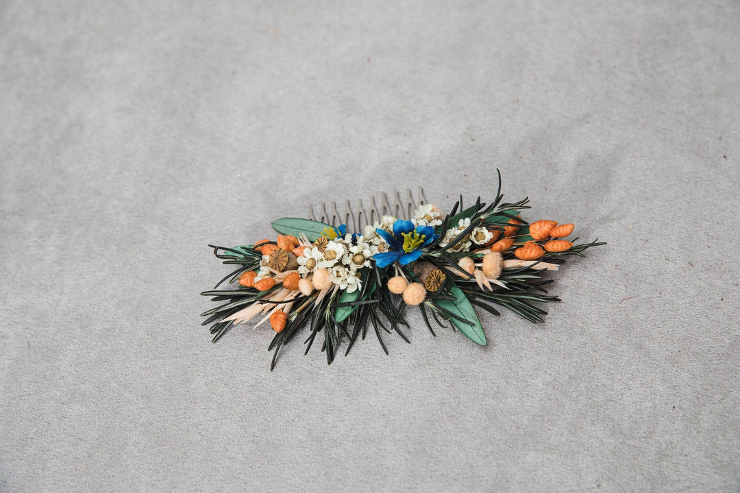 Natural flower set Bridal hair comb Boutonniere for groom Matching wedding accessories Orange and blue hair comb Rosemary and olive leaves – handmade floral hair accessory by magaela