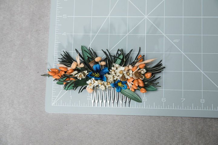 Natural flower set Bridal hair comb Boutonniere for groom Matching wedding accessories Orange and blue hair comb Rosemary and olive leaves – handmade floral hair accessory by magaela