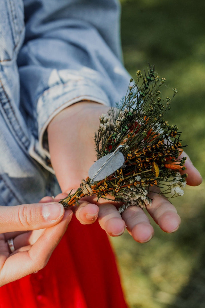 Dried Flower Boutonniere: Natural Meadow Wedding Groom Corsage – handmade floral hair accessory by magaela
