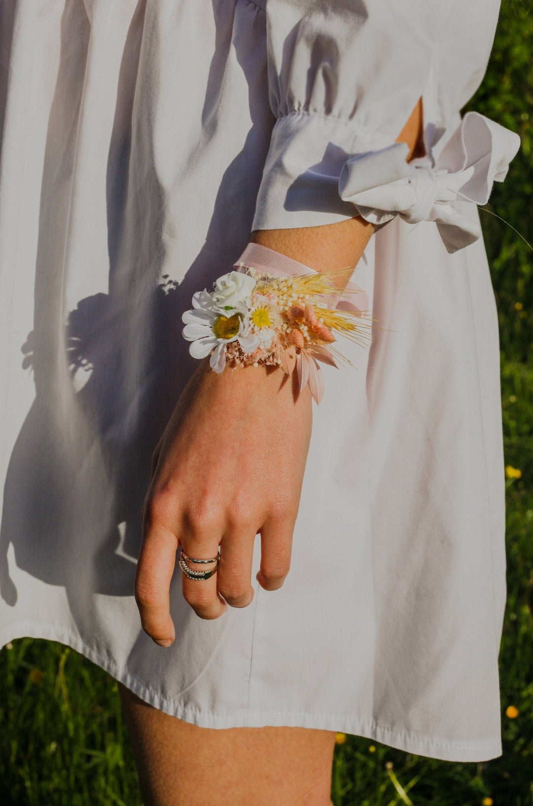 Daisy Flower Bracelet: Blush Wedding Ribbon Wrist Corsage – handmade floral hair accessory by magaela