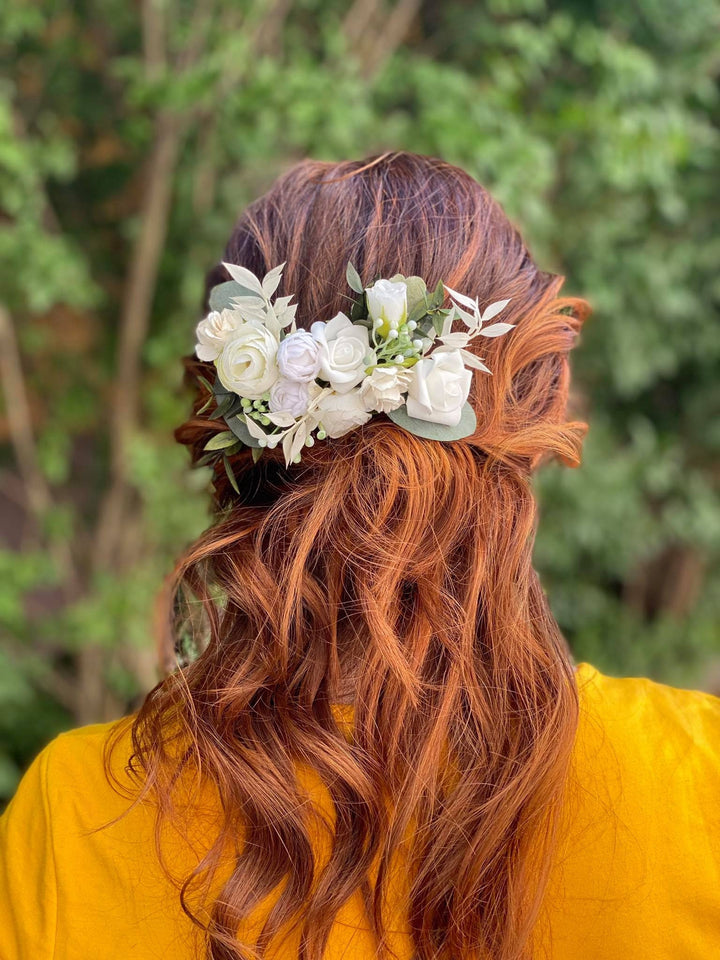 Ivory Floral Bridal Hair Comb: Boho Wedding Headpiece – handmade floral hair accessory by magaela