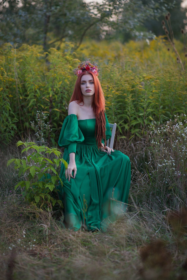 Frida Kahlo Flower Crown: Boho Wedding Headband – handmade floral hair accessory by magaela