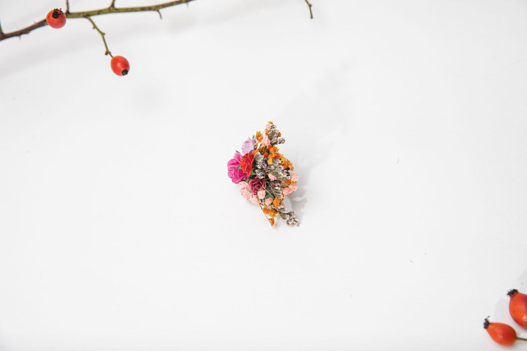 Frida Flower Ring: Colorful Wedding Jewelry, Adjustable Rose Ring – handmade floral hair accessory by magaela