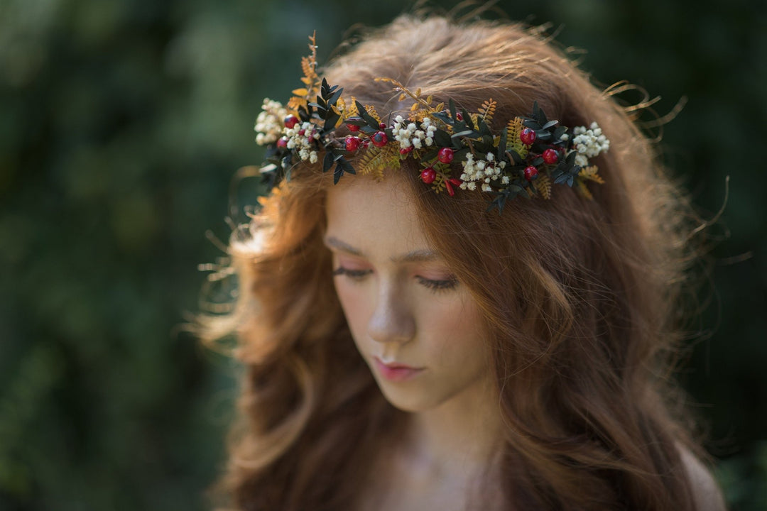 Autumn Bridal Flower Crown: Rose Hips & Baby's Breath Headpiece – handmade floral hair accessory by magaela