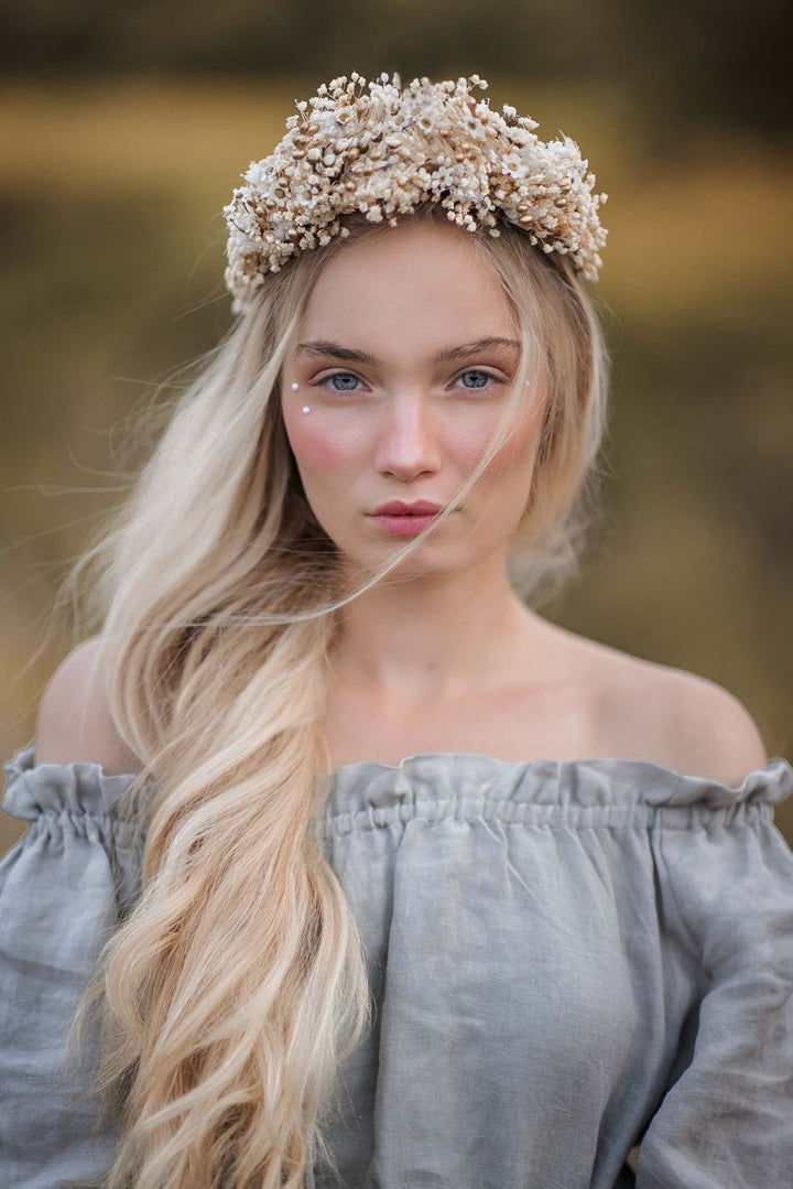 Ivory Dried Flower Hair Crown: Natural Bridal Headpiece – handmade floral hair accessory by magaela