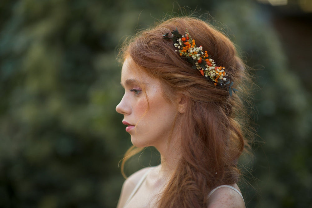Autumn Flower Hair Comb: Preserved Eucalyptus & Baby's Breath Wedding Accessory – handmade floral hair accessory by magaela