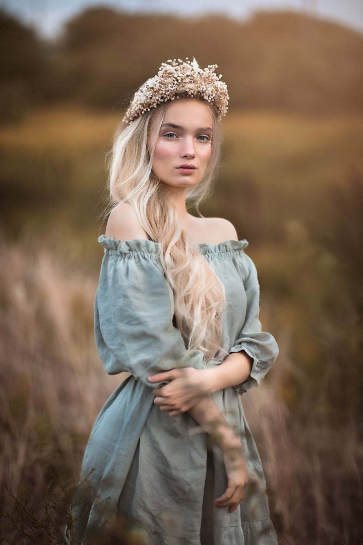 Ivory Dried Flower Hair Crown: Natural Bridal Headpiece – handmade floral hair accessory by magaela