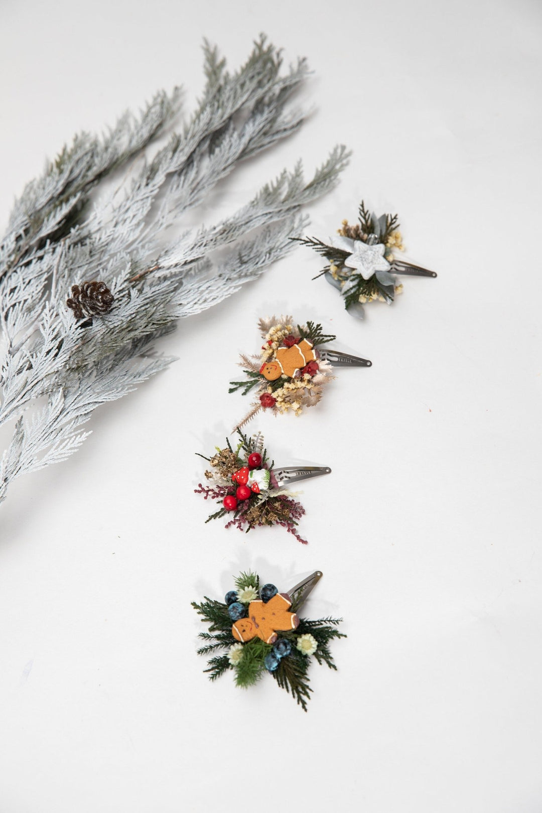 Gingerbread Christmas Hair Clip: Floral Winter Wedding Accessory – handmade floral hair accessory by magaela