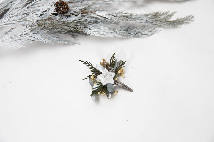 Gingerbread Christmas Hair Clip: Floral Winter Wedding Accessory – handmade floral hair accessory by magaela