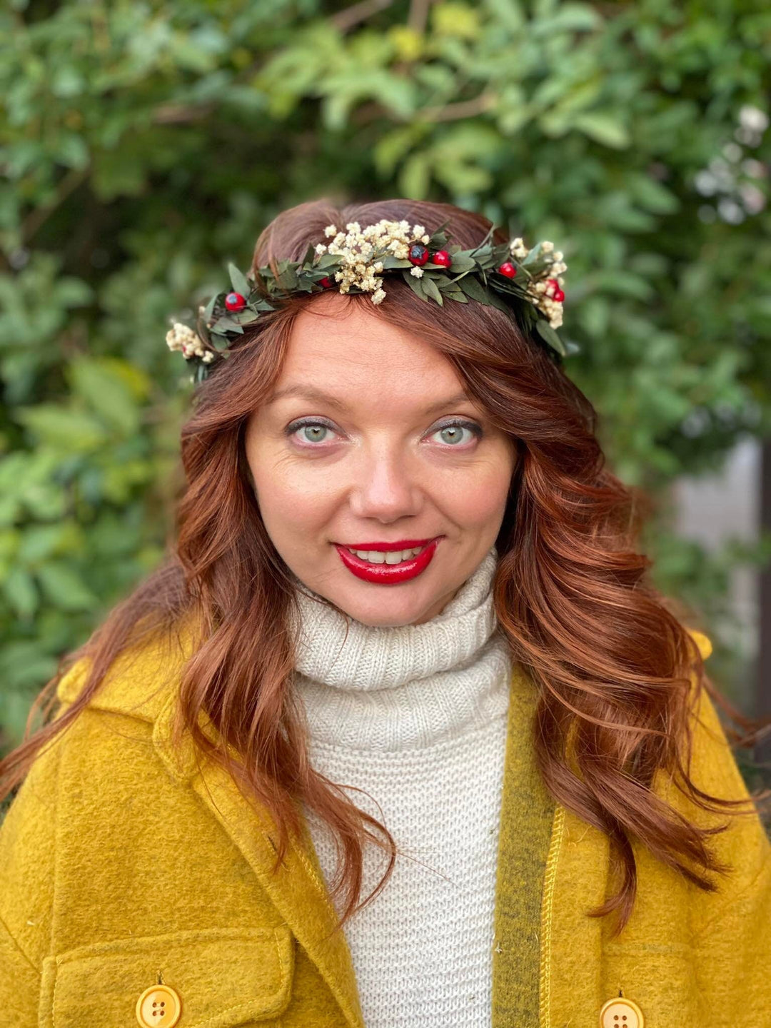 Christmas Hair Crown: Rose Hips, Eucalyptus, Baby's Breath Headpiece – handmade floral hair accessory by magaela