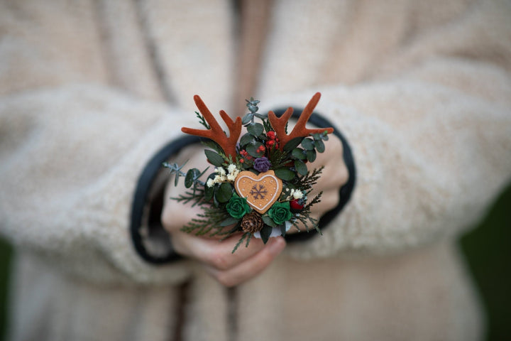 Winter Flower Brooch: Antlers, Gingerbread Heart, Woodland Christmas – handmade floral hair accessory by magaela