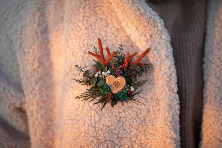 Winter Flower Brooch: Antlers, Gingerbread Heart, Woodland Christmas – handmade floral hair accessory by magaela