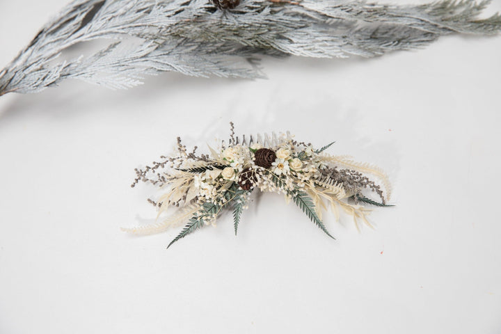 Winter Wedding Hair Comb: Pine Cone & Ivory Flower Bridal Headpiece – handmade floral hair accessory by magaela