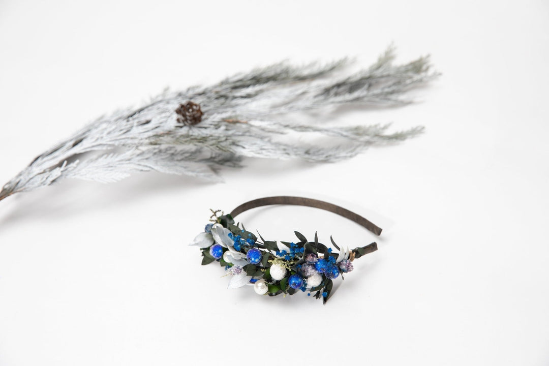 Winter flower headband with frozen blueberries hairband Bridal headpiece Flower girl Frozen berries Customisable headdress Magaela Jewelry – handmade floral hair accessory by magaela