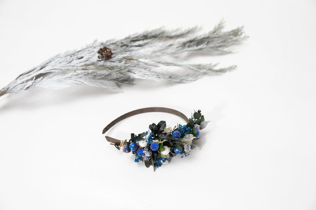 Winter flower headband with frozen blueberries hairband Bridal headpiece Flower girl Frozen berries Customisable headdress Magaela Jewelry – handmade floral hair accessory by magaela