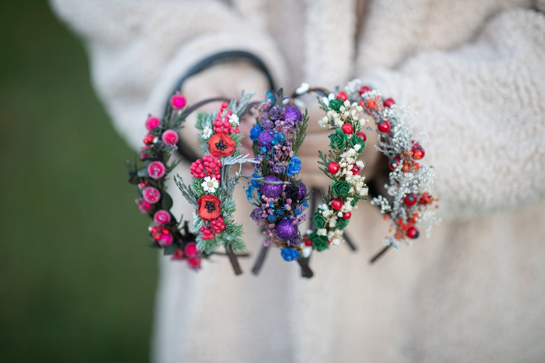 Christmas Flower Headband – Winter Berry Headband, Red Berries & Floral Hair Accessory, Handmade Holiday Hairpiece – handmade floral hair accessory by magaela