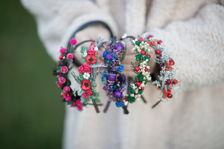 Christmas Flower Headband – Winter Berry Headband, Red Berries & Floral Hair Accessory, Handmade Holiday Hairpiece – handmade floral hair accessory by magaela