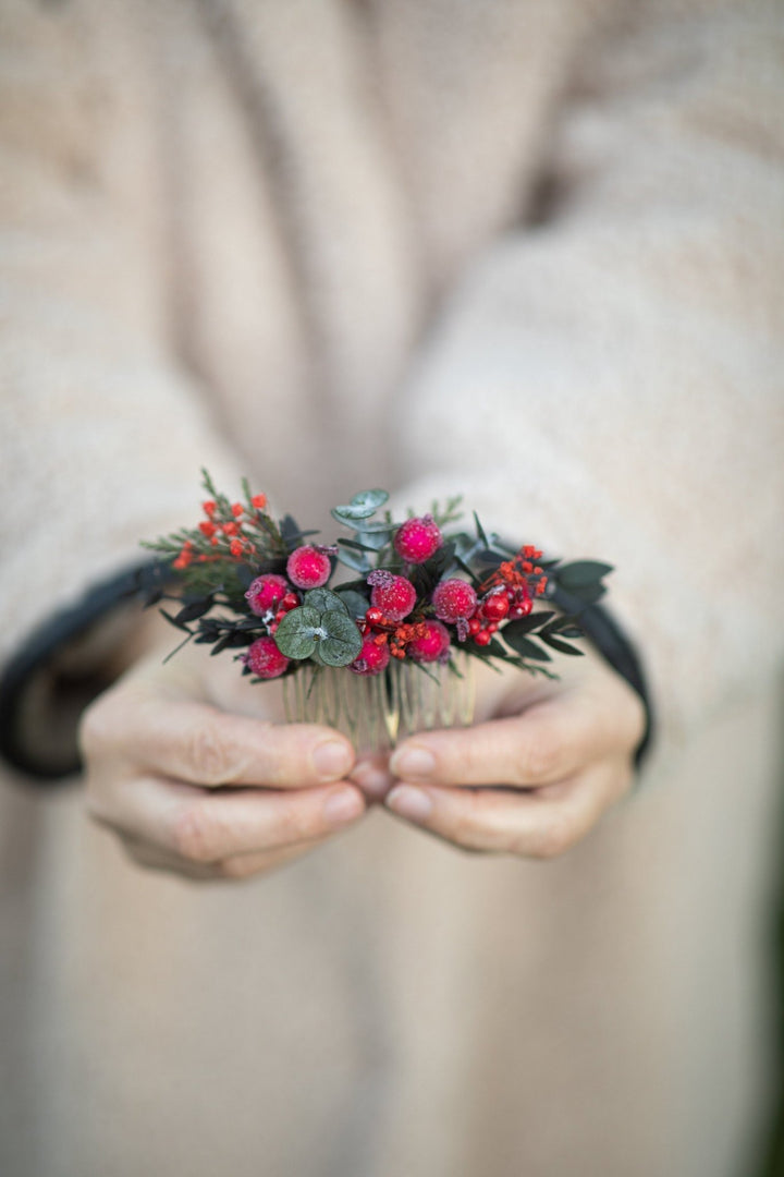 Winter Berry Hair Comb: Christmas Woodland Bridal Accessory – handmade floral hair accessory by magaela