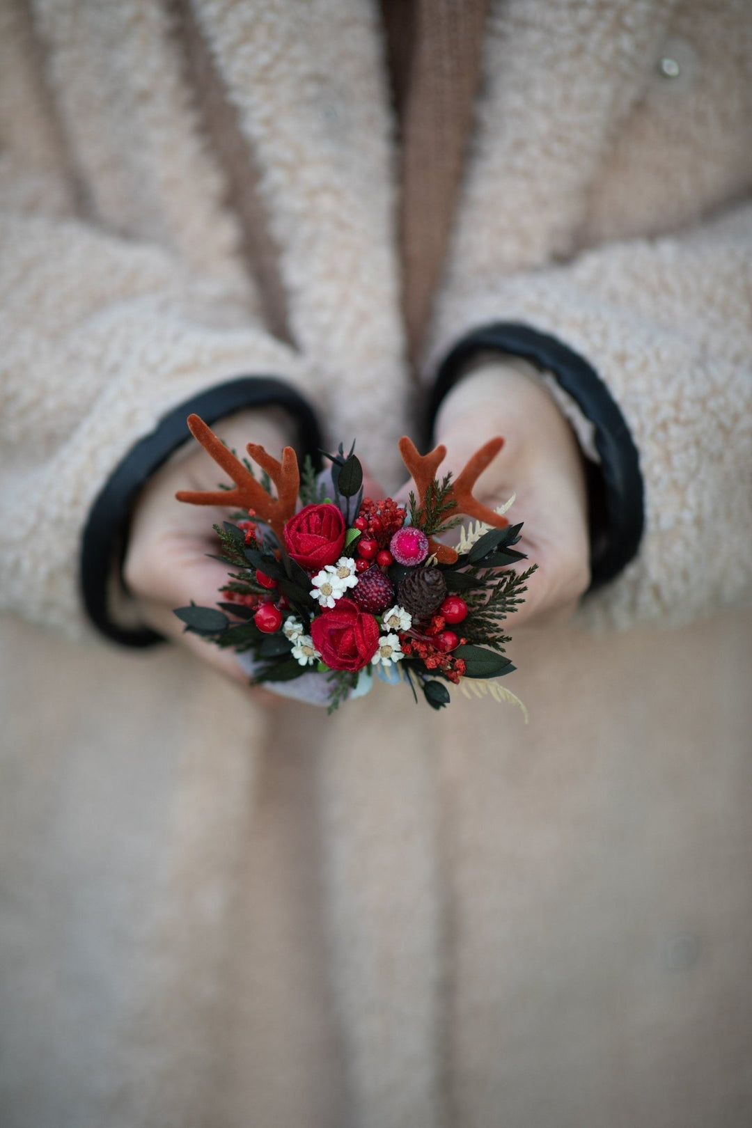 Winter Floral Reindeer Brooch: Woodland Berries & Antlers – handmade floral hair accessory by magaela