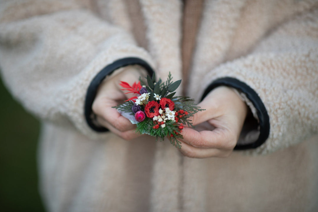 Christmas Flower Brooch: Winter Wedding Coat Pin – handmade floral hair accessory by magaela