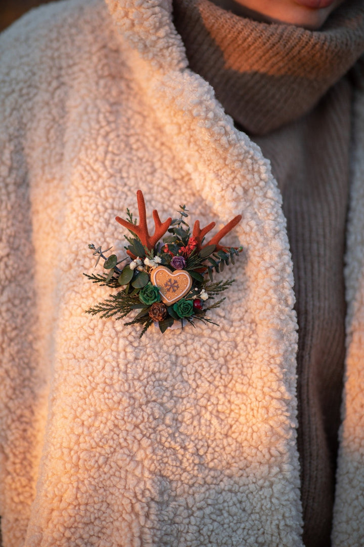 Winter Flower Brooch: Antlers, Gingerbread Heart, Woodland Christmas – handmade floral hair accessory by magaela