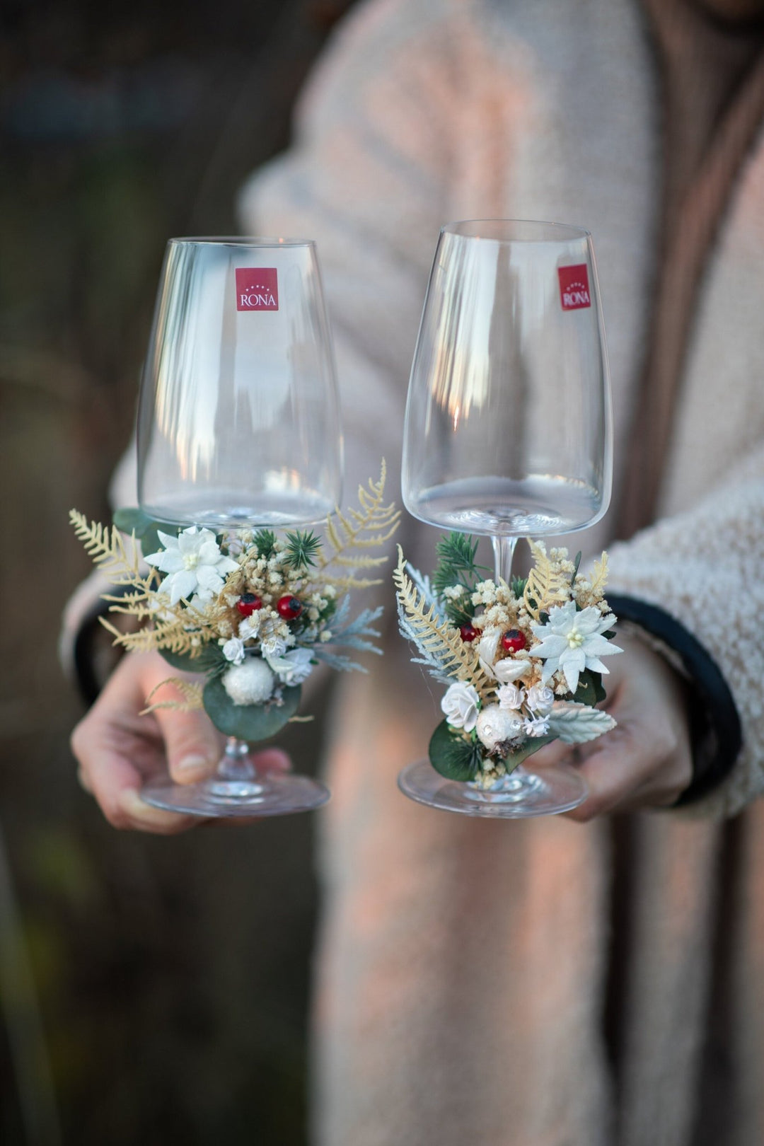 Floral Christmas Wedding Glasses: Bride and Groom Champagne Flutes – handmade floral hair accessory by magaela