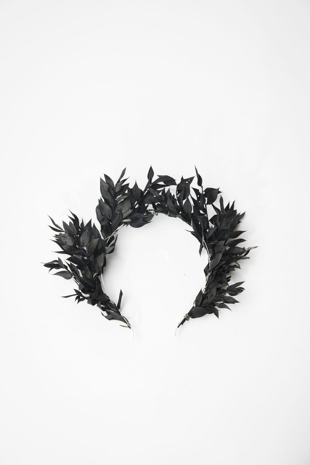Black Flower Crown: Gothic Wedding Headband with Ruscus Leaves – handmade floral hair accessory by magaela