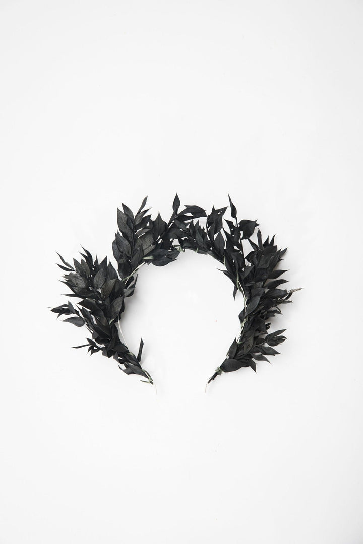 Black Flower Crown: Gothic Wedding Headband with Ruscus Leaves – handmade floral hair accessory by magaela