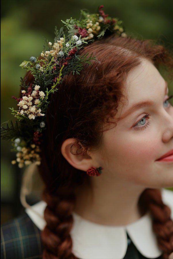 Woodland Hair Wreath: Christmas Flower Crown, Bridal Headpiece – handmade floral hair accessory by magaela