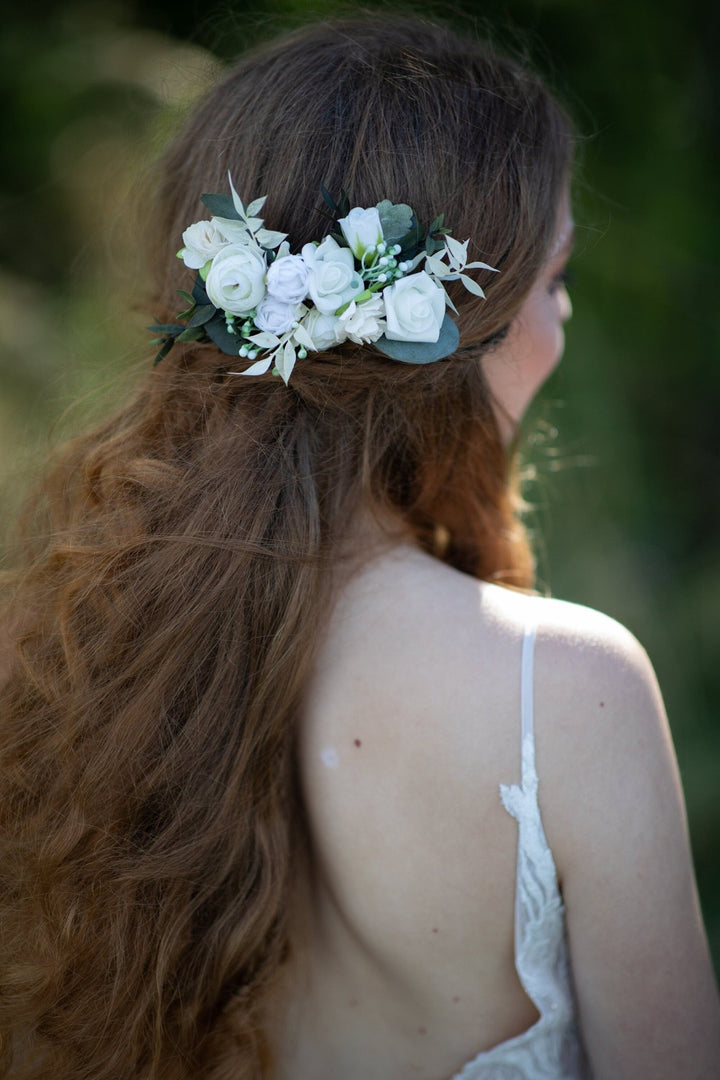 Ivory Floral Bridal Hair Comb: Boho Wedding Headpiece – handmade floral hair accessory by magaela