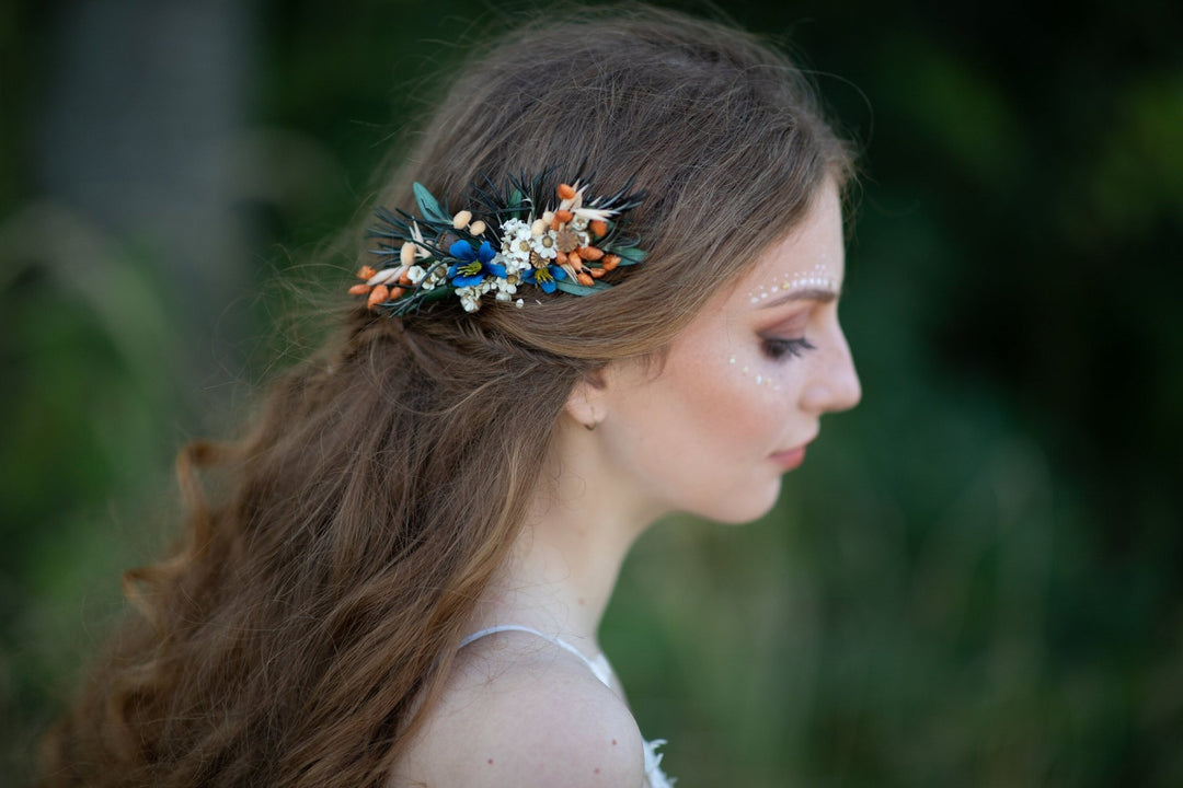Natural flower set Bridal hair comb Boutonniere for groom Matching wedding accessories Orange and blue hair comb Rosemary and olive leaves – handmade floral hair accessory by magaela