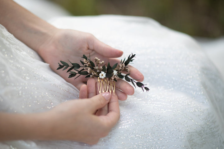 Eucalyptus Wedding Hair Comb: Greenery Bridal Flower Accessories – handmade floral hair accessory by magaela