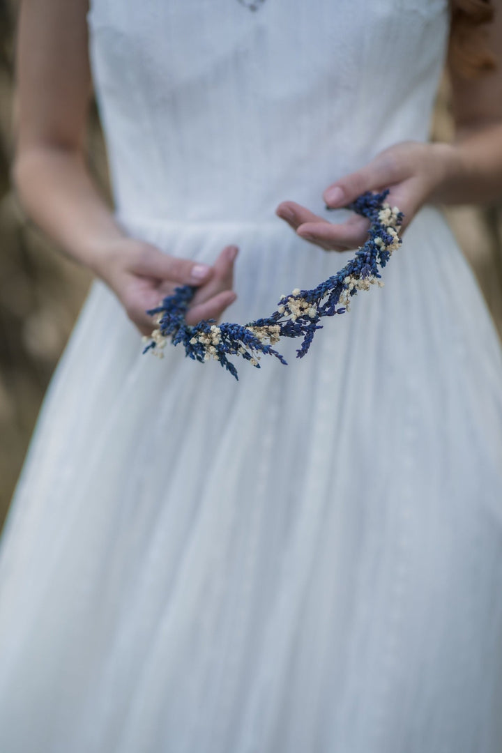 Lavender Baby's Breath Flower Crown: Natural Bridal Headpiece – handmade floral hair accessory by magaela