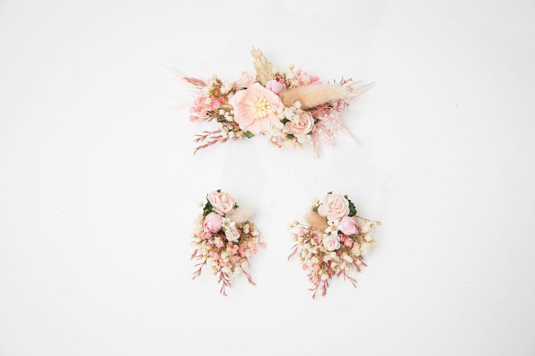 Blush Pink Flower Bridal Comb: Boho Wedding Hair Piece – handmade floral hair accessory by magaela