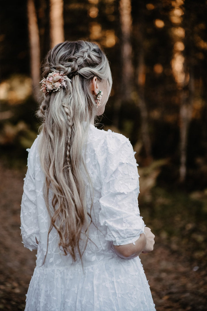 Blush Pink Flower Bridal Comb: Boho Wedding Hair Piece – handmade floral hair accessory by magaela