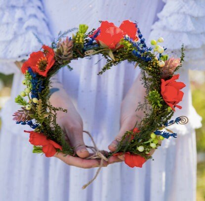 Poppy Wedding Bouquet: Handmade Folk Bridal Wildflower Accessory – handmade floral hair accessory by magaela
