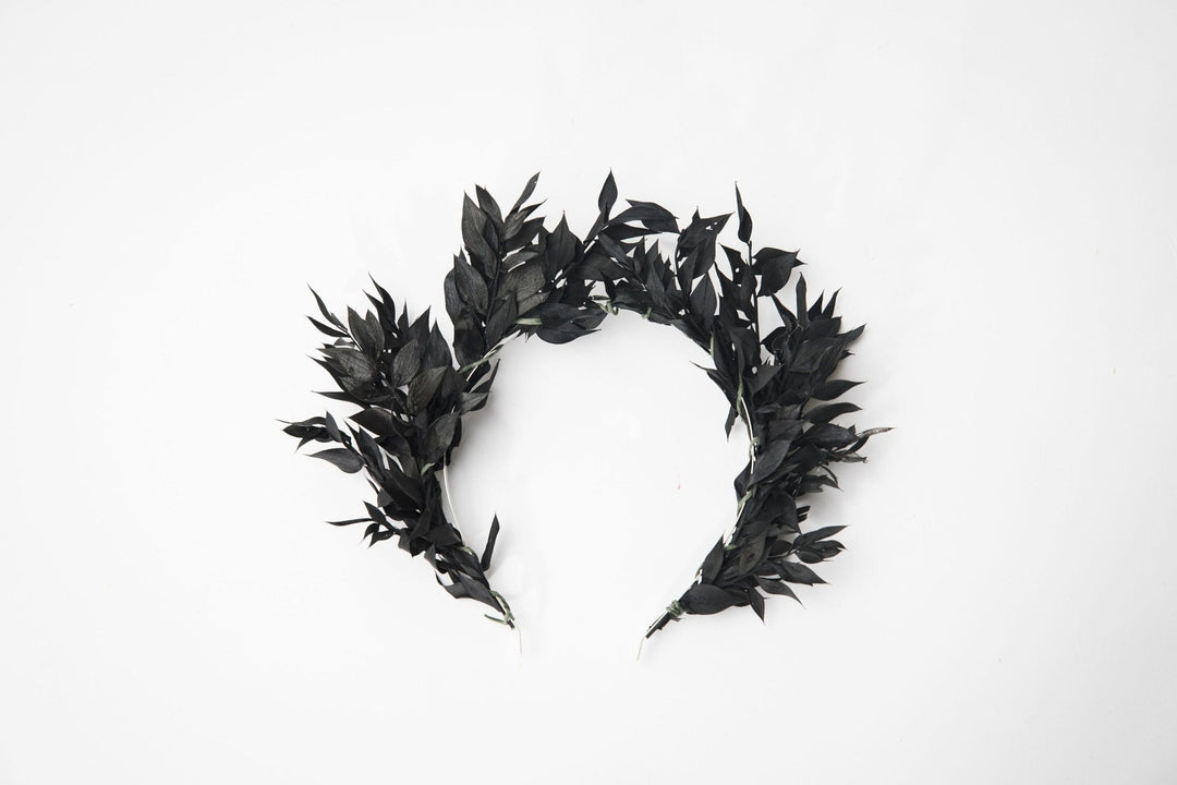 Black Flower Crown: Gothic Wedding Headband with Ruscus Leaves – handmade floral hair accessory by magaela