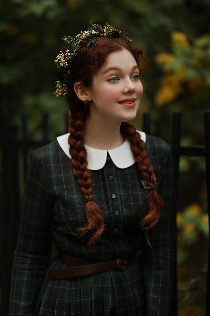 Woodland Hair Wreath: Christmas Flower Crown, Bridal Headpiece – handmade floral hair accessory by magaela