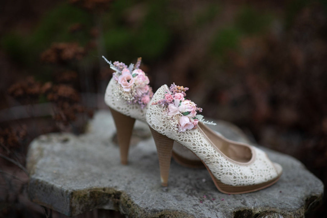 Romantic Pink Flower Shoe Clips: Bridal Wedding Accessory – handmade floral hair accessory by magaela