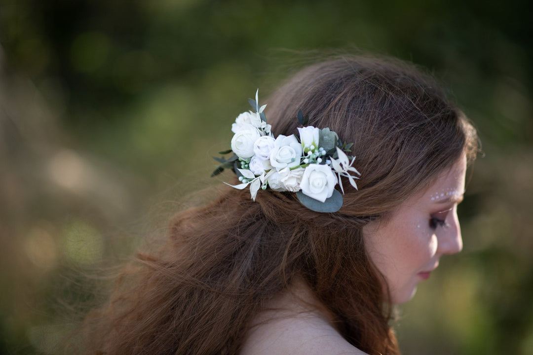 Ivory Floral Bridal Hair Comb: Boho Wedding Headpiece – handmade floral hair accessory by magaela