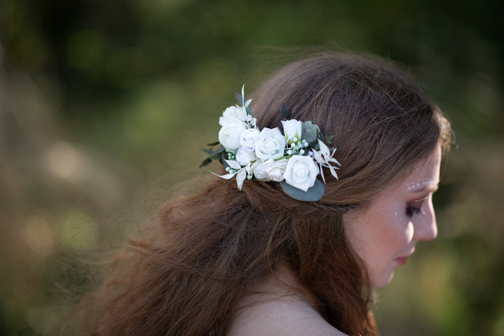 Ivory Floral Bridal Hair Comb: Boho Wedding Headpiece – handmade floral hair accessory by magaela
